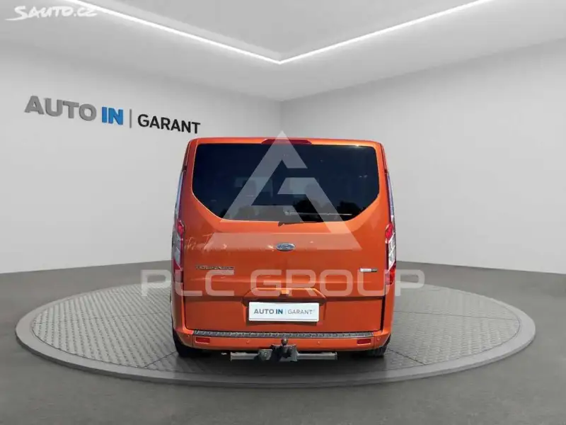 2023 Ford Tourneo