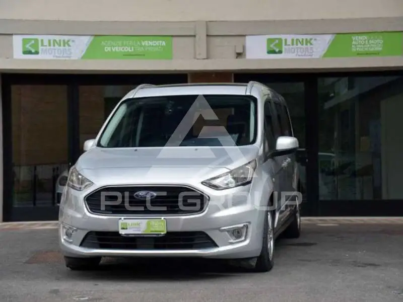 2023 Ford Tourneo