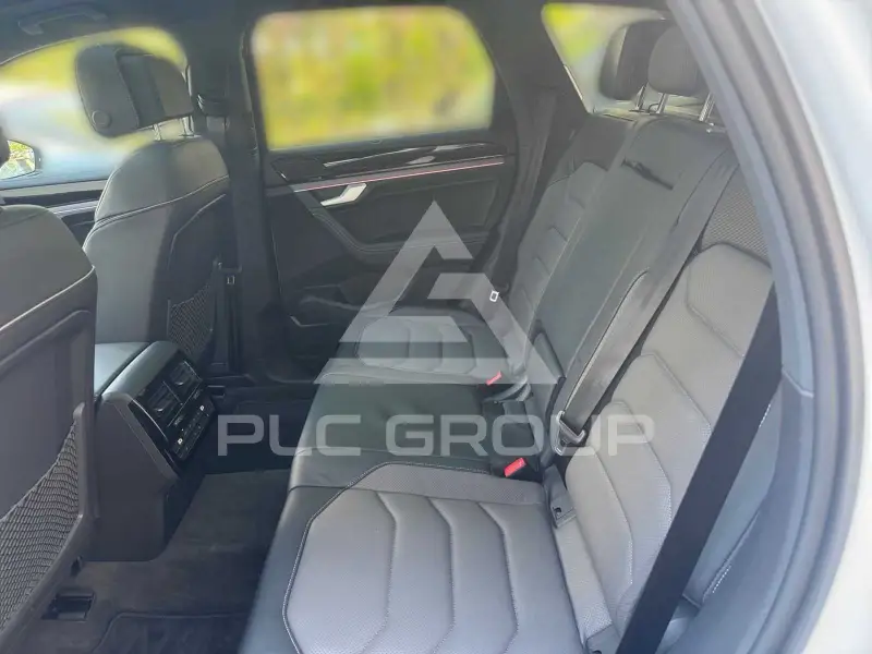 2023 Volkswagen Touareg