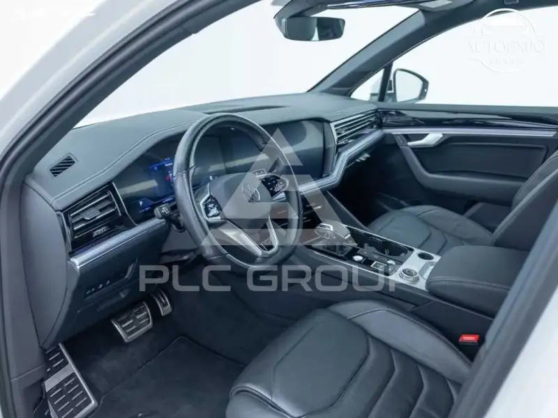 2023 Volkswagen Touareg