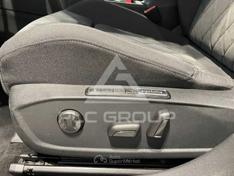 2023 Volkswagen GOLF