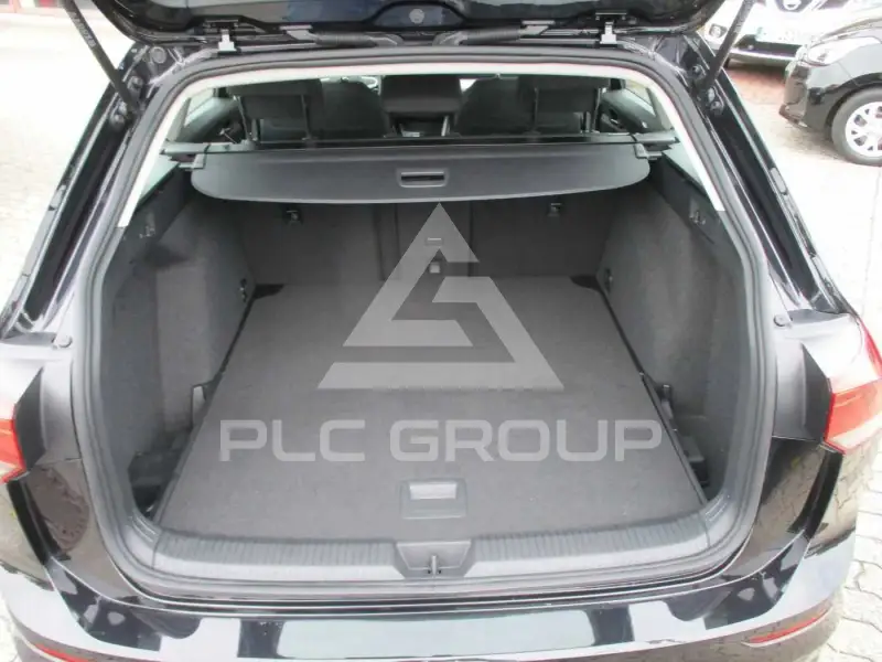 2023 Volkswagen GOLF