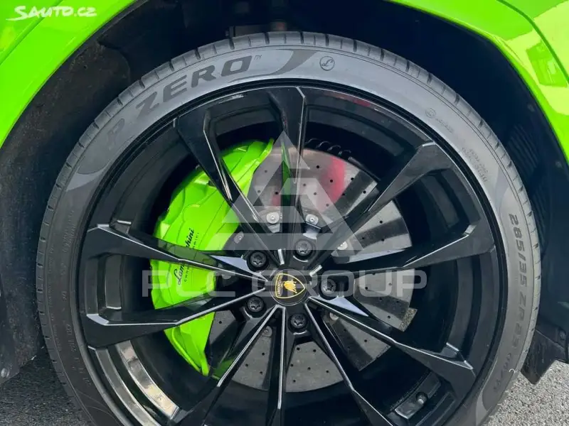 2023 Lamborghini Urus
