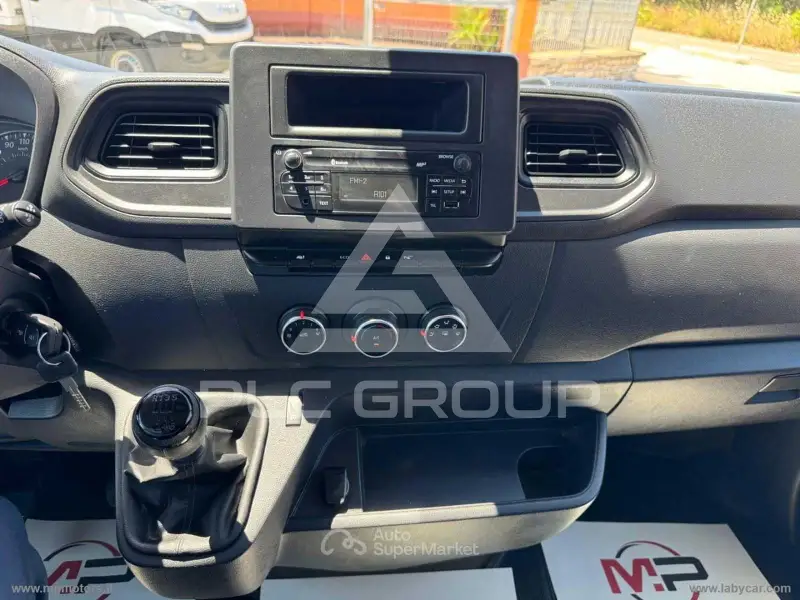 2023 Renault Master