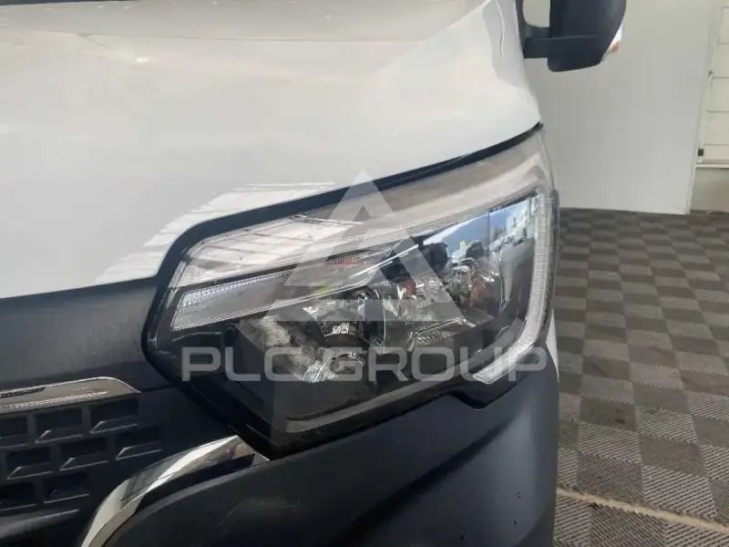 2023 Renault Master