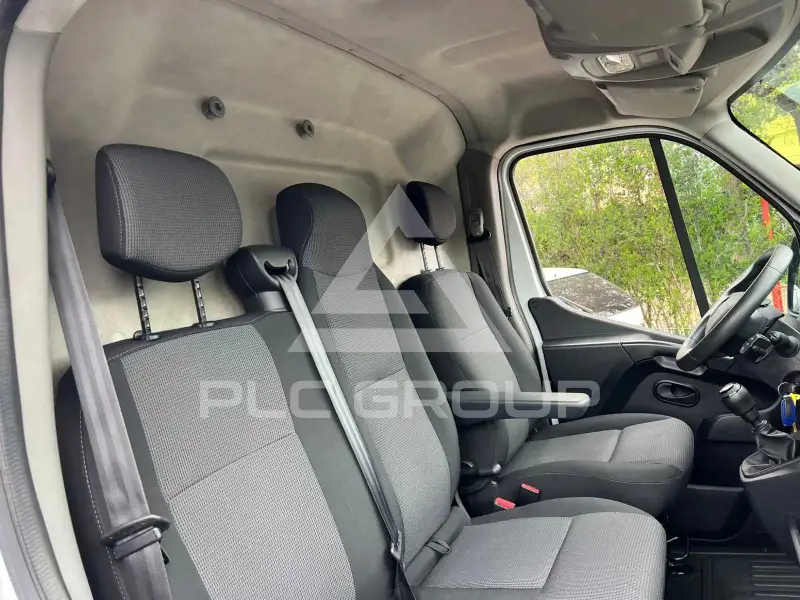 2023 Renault Master