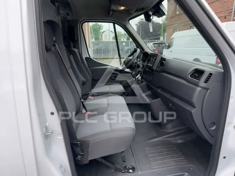 2023 Renault Master