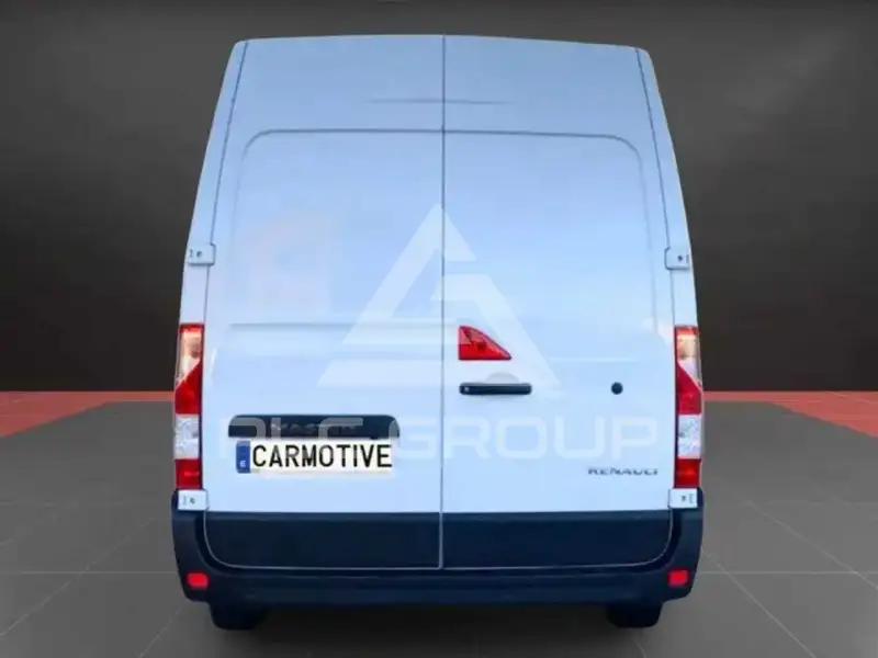 2023 Renault Master