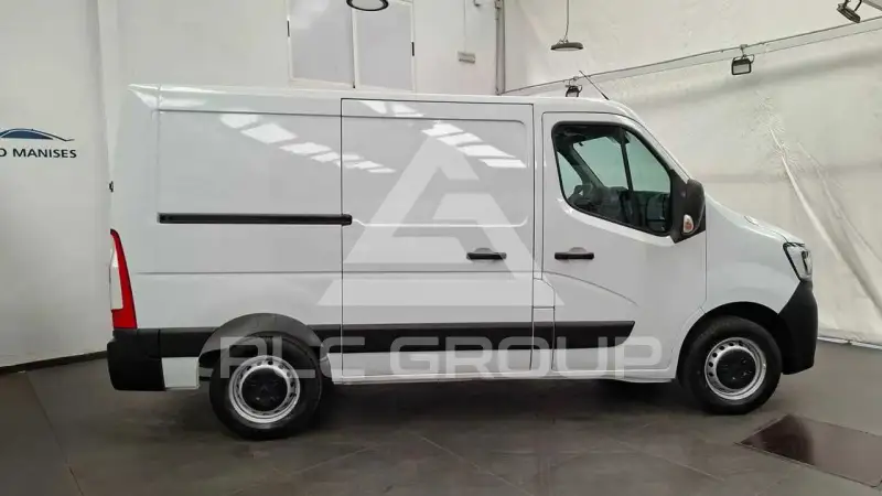2023 Renault Master