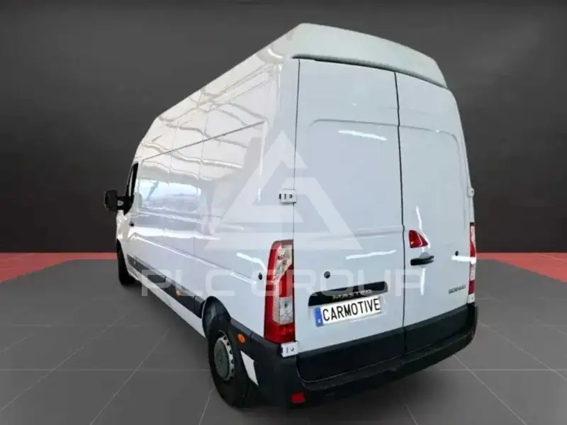 2023 Renault Master