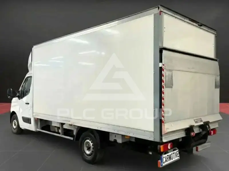 2023 Renault Master