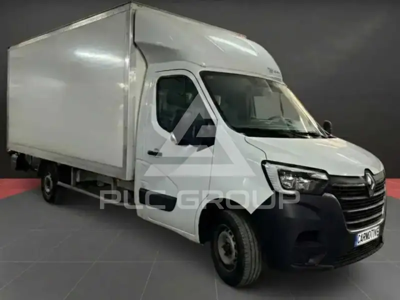 2023 Renault Master