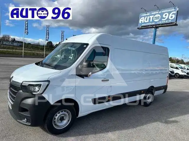 2023 Renault Master