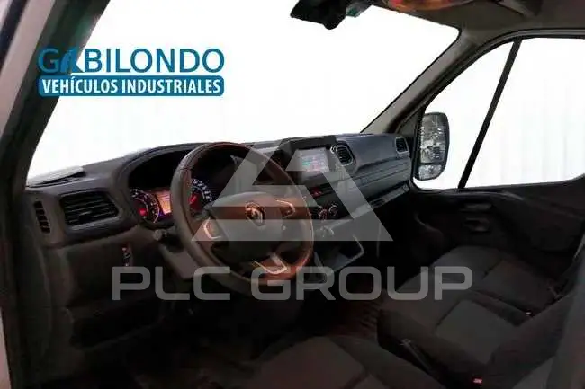 2023 Renault Master
