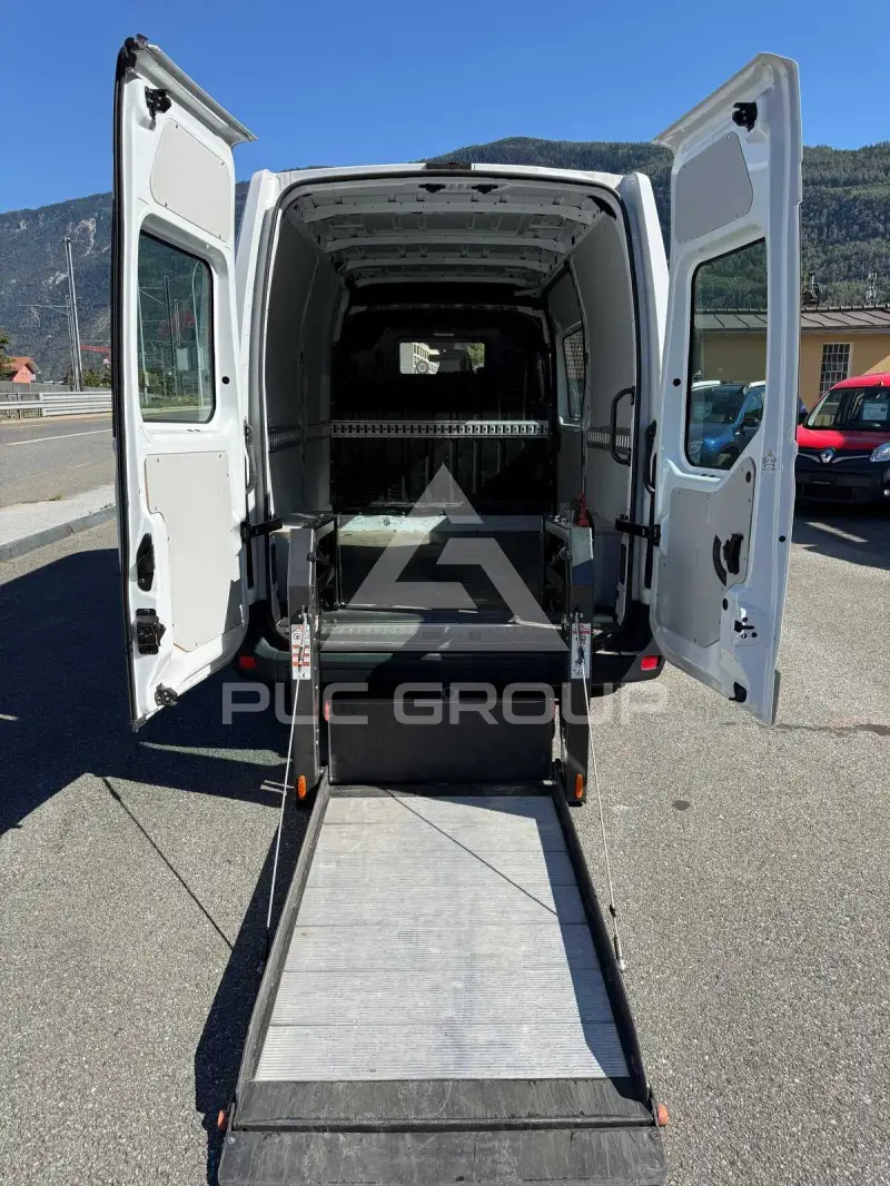 2023 Renault Master