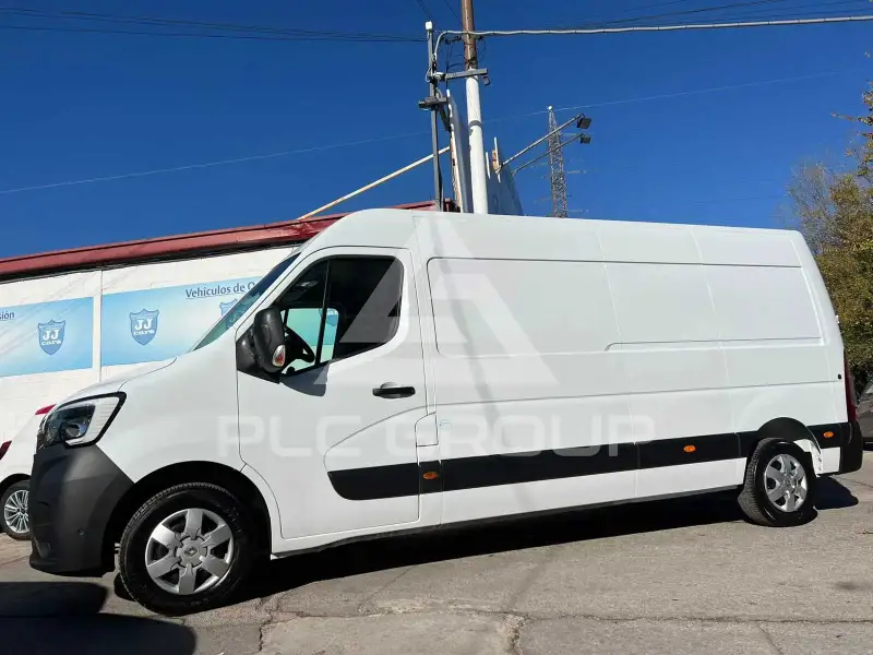 2023 Renault Master
