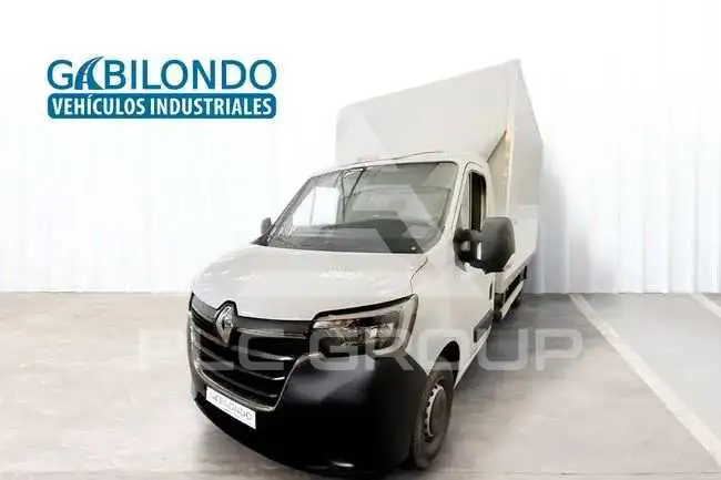 2023 Renault Master
