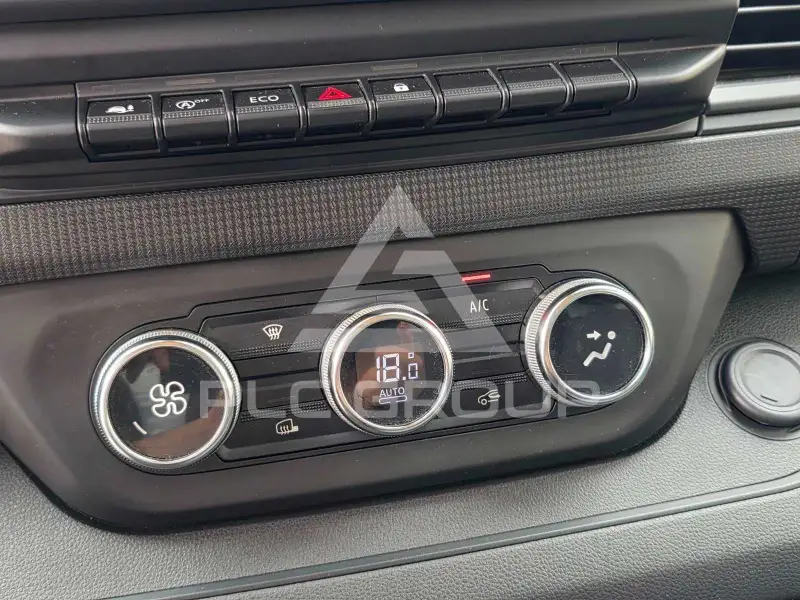 2023 Renault Trafic