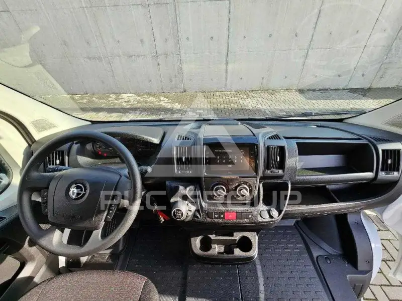2023 Opel Movano
