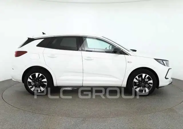 2023 Opel GrandlandX