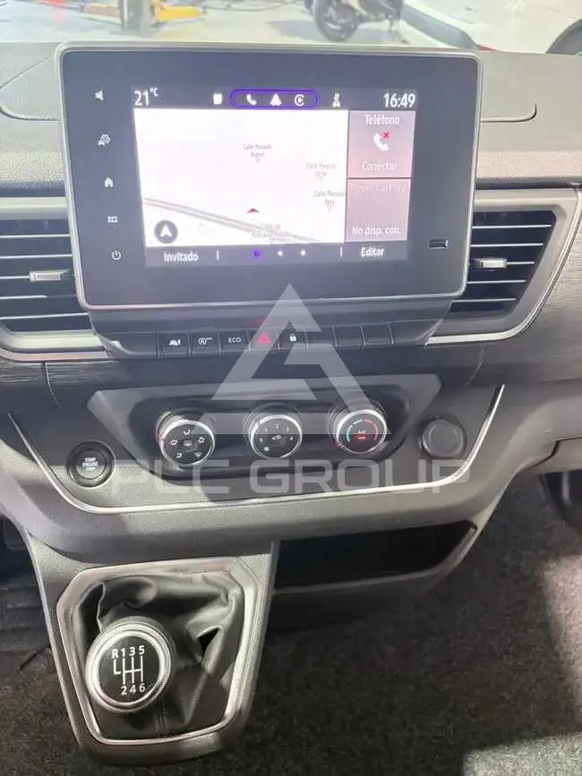 2024 Nissan Primastar