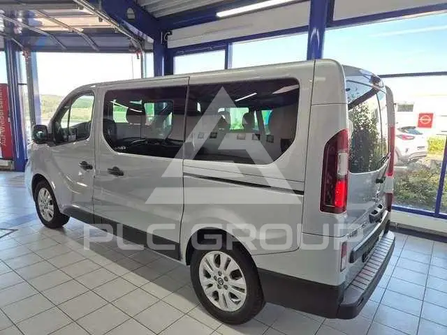 2024 Nissan Primastar
