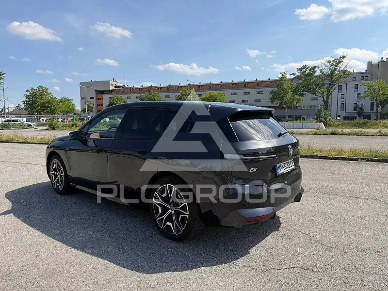 2024 BMW iX
