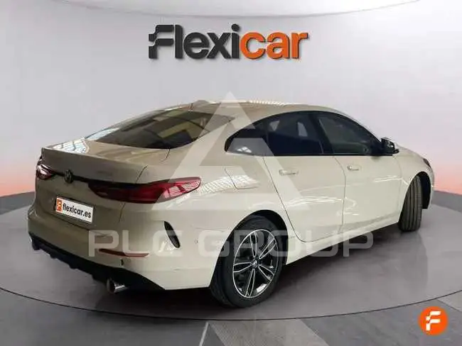 2024 BMW 218