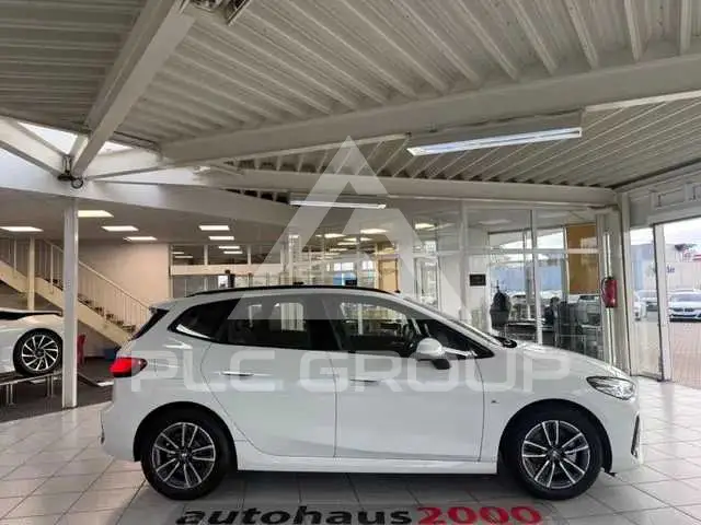 2024 BMW 218