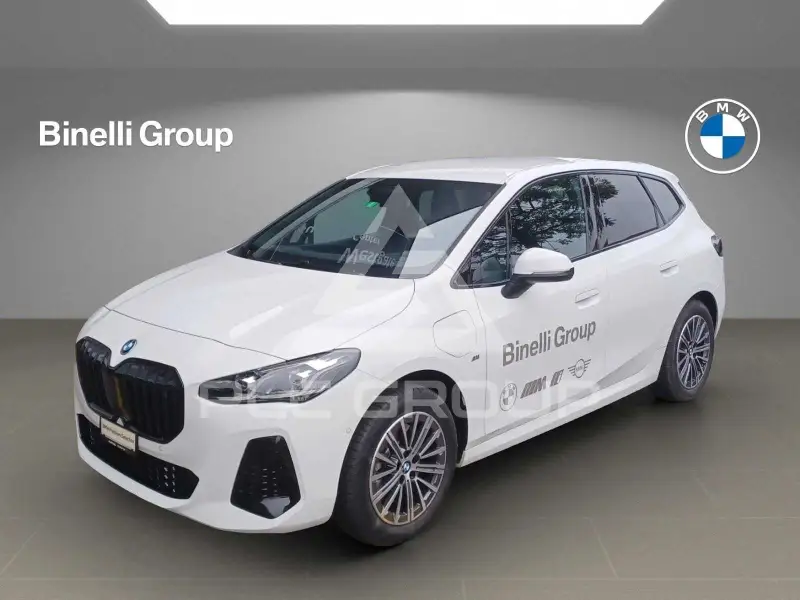2024 BMW 218