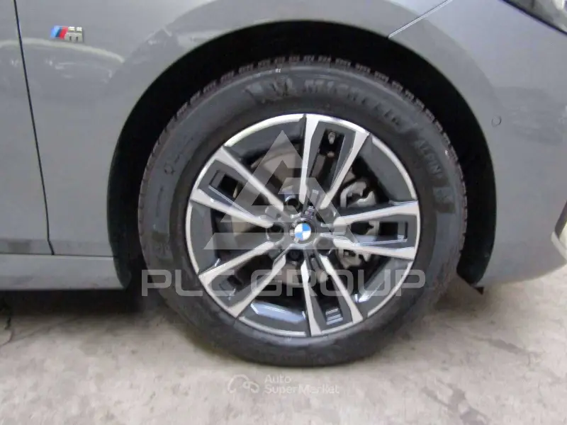 2024 BMW 218
