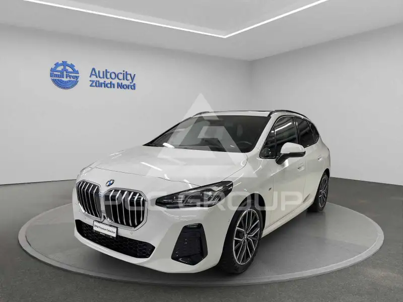 2024 BMW 218