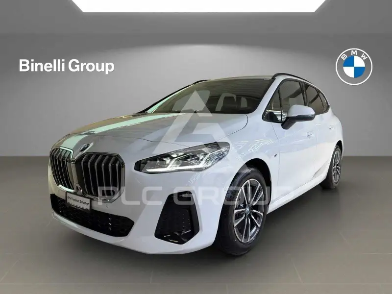 2024 BMW 218