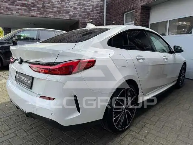 2024 BMW 218