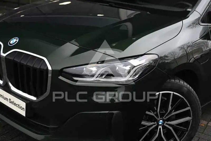 2024 BMW 218