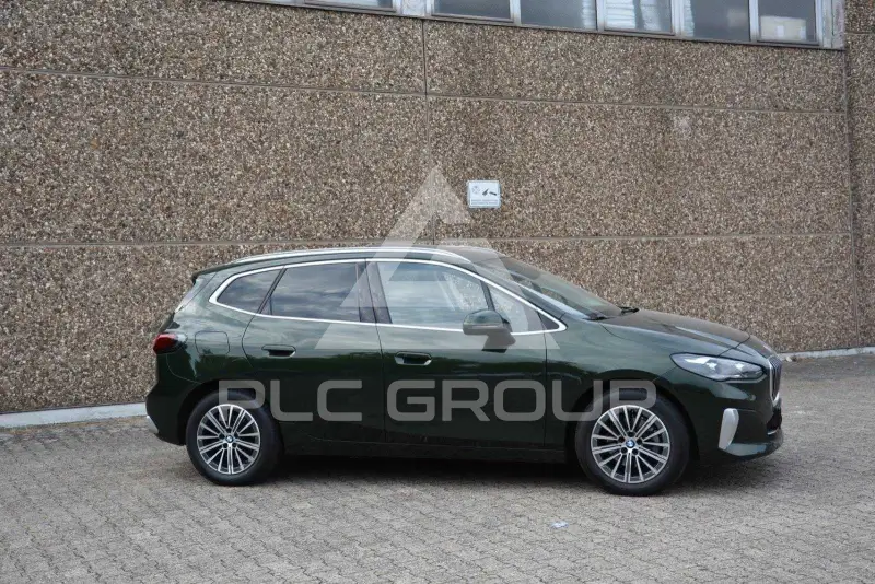 2024 BMW 218