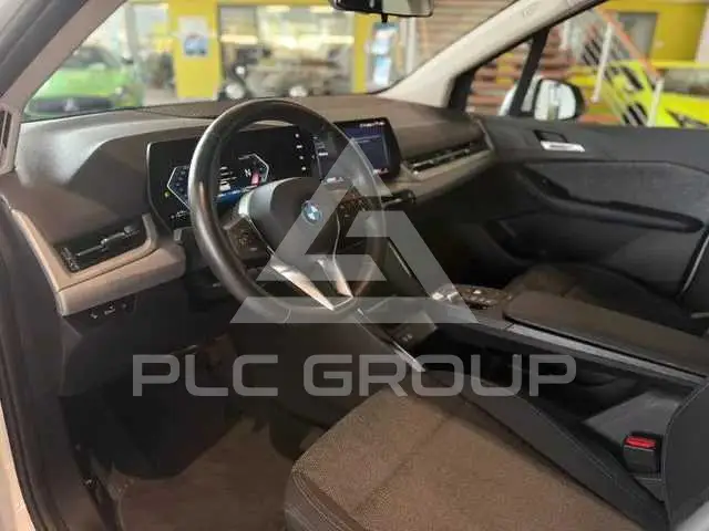 2024 BMW 218