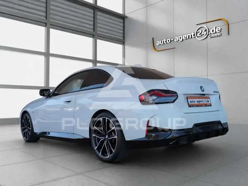 2024 BMW 218