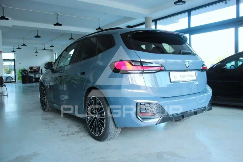2024 BMW 218