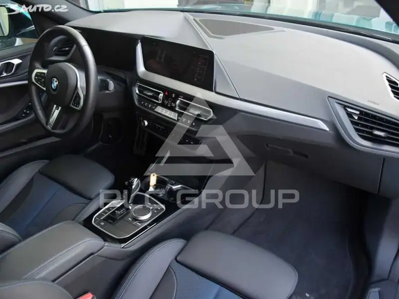 2024 BMW 218