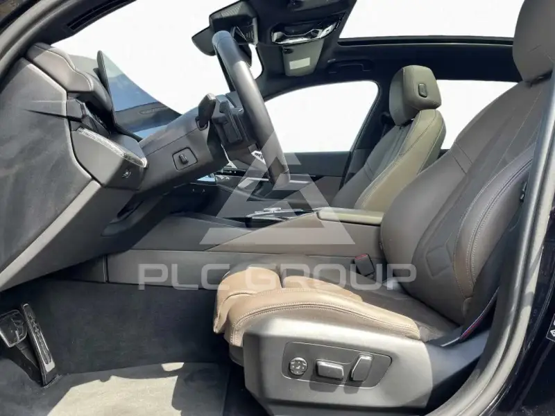 2024 BMW 523