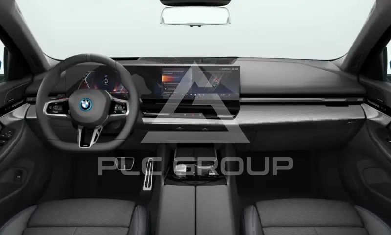 2024 BMW 523