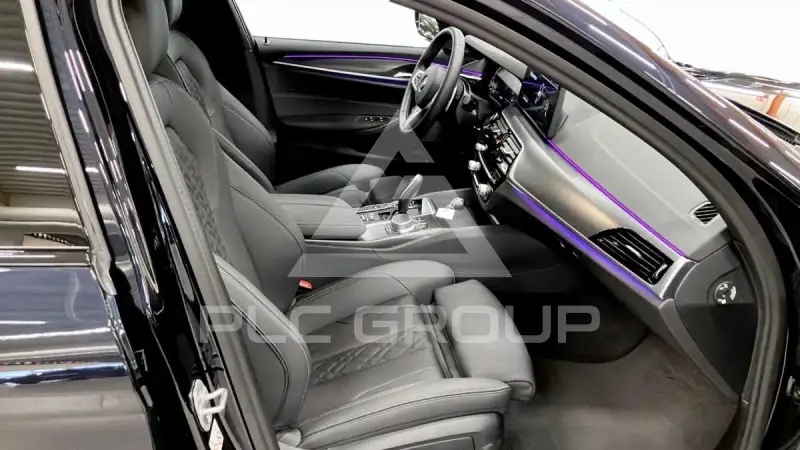 2024 BMW 523