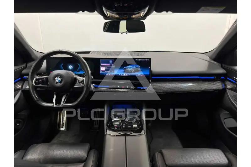 2024 BMW 523