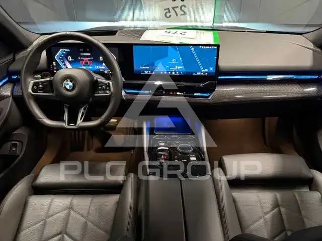 2024 BMW 523
