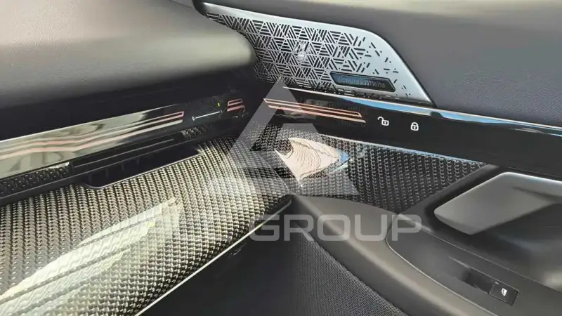 2024 BMW 523