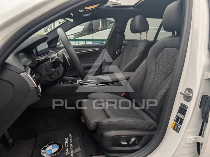 2024 BMW 523