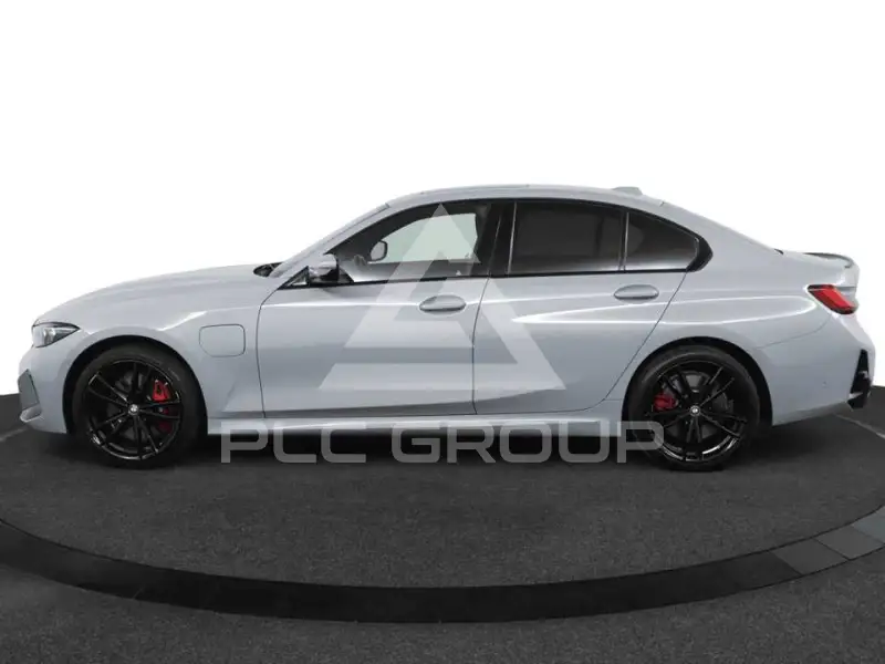 2024 BMW 330