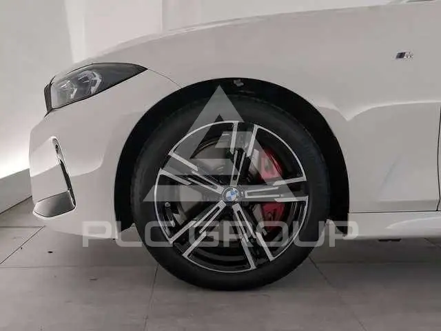 2024 BMW 330