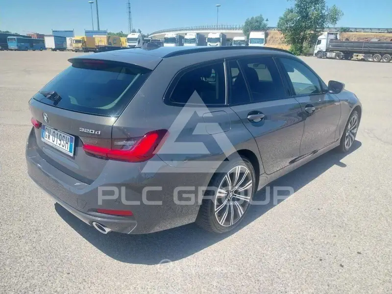 2024 BMW 330